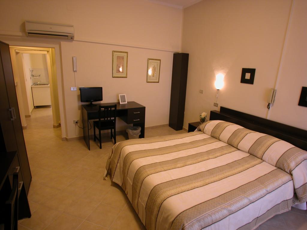 Guest House Roma Prato Room photo
